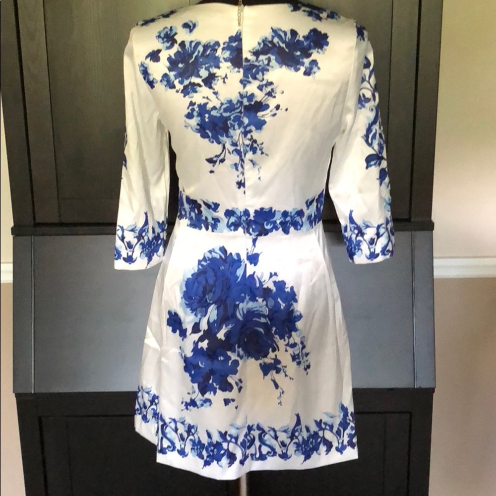 🌷 Spring Blue Floral Dress 🌷 - Picture 2 of 4